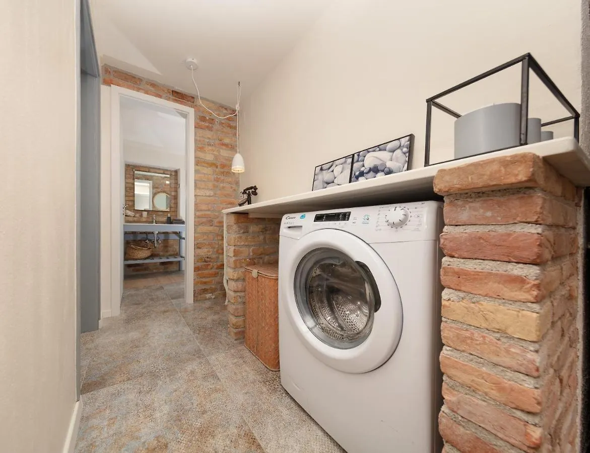 Casa Mia - Apartman Zara Medulin 0*,  Croatia