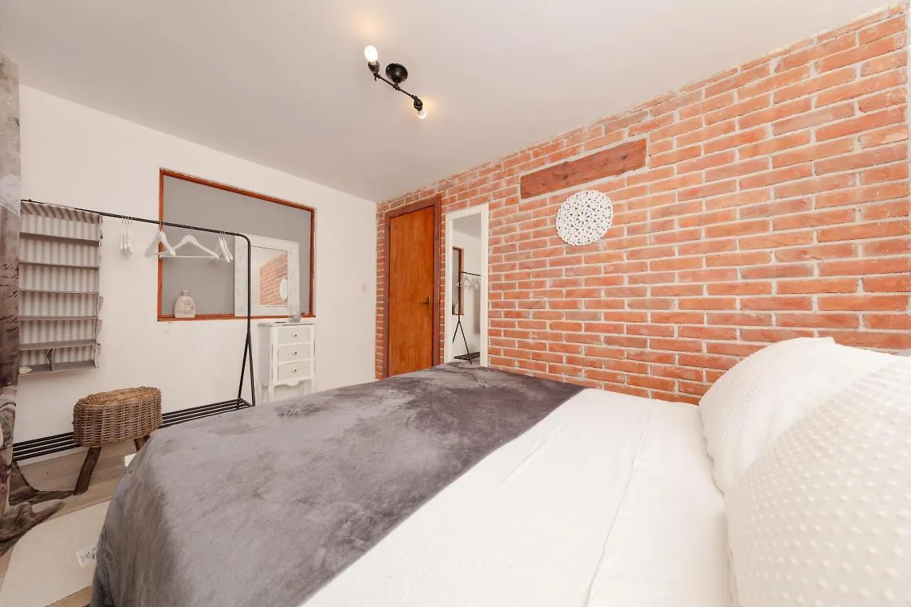 Casa Mia - Apartman Zara Medulin 0*,  Croatia