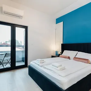 Boutique Joyce With Free Parking Bed & Breakfast