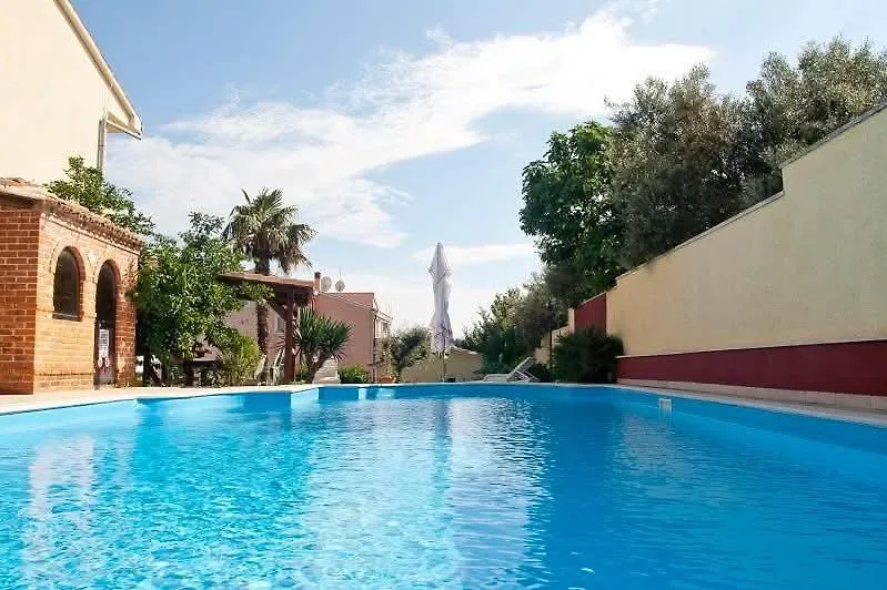 Casa Mia - Apartman Zara Medulin 0*,  Croatia